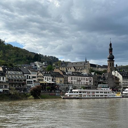 Holiday Apartment Mit Moselblick Im Moselhaus Cochem Luaran gambar